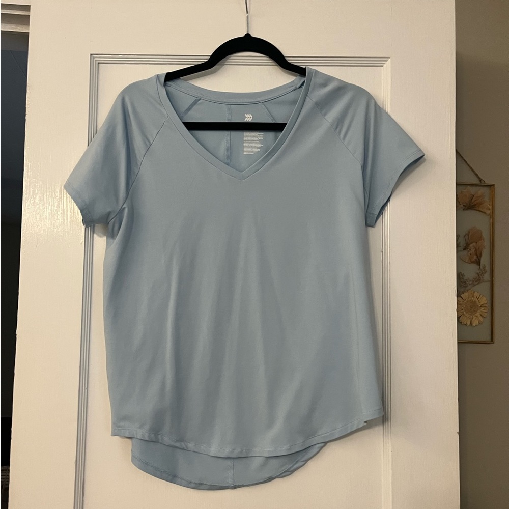 Athletic shirt
